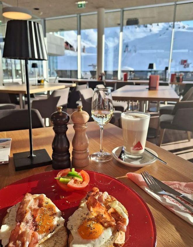 Hotel Ski Austria St.Christoph A.A. Sankt Christoph Am Arlberg Exterior photo